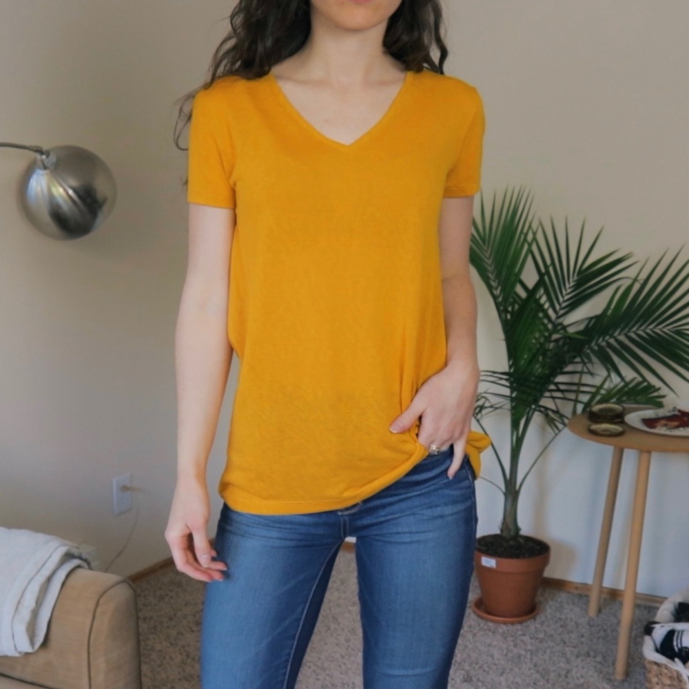 Cozy yellow v-neck. THE BEST COLOR RIGHT NOW!